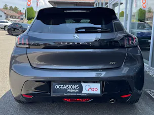 Peugeot 208 1.2 PureTech GT EAT8