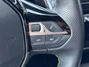 Peugeot 208 1.2 PureTech GT EAT8
