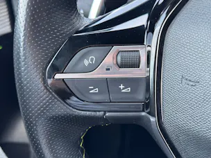 Peugeot 208 1.2 PureTech GT EAT8