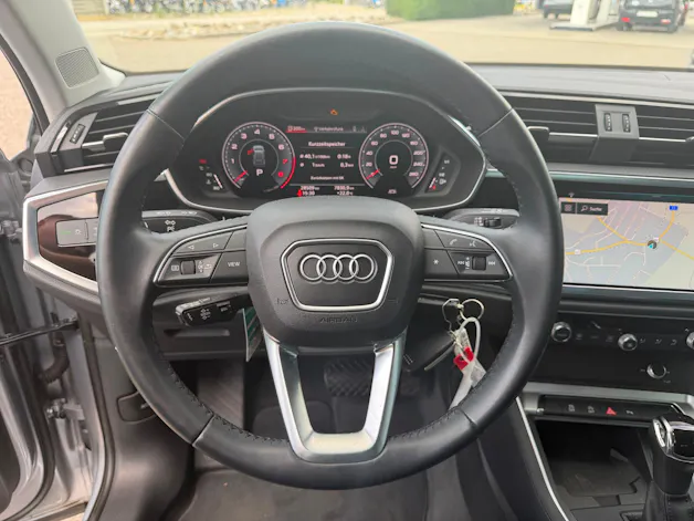 Audi Q3 40 TFSI advanced quattro S-tronic
