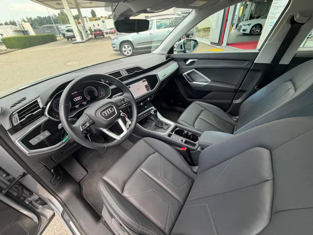 Audi Q3 40 TFSI advanced quattro S-tronic