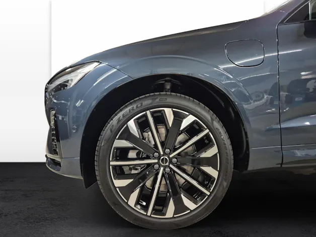 VOLVO XC60 2.0 T8 TE Ultra Dark eAWD