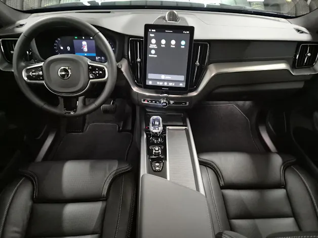 VOLVO XC60 2.0 T8 TE Ultra Dark eAWD