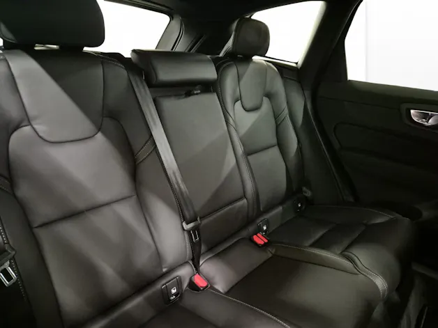 VOLVO XC60 2.0 T8 TE Ultra Dark eAWD