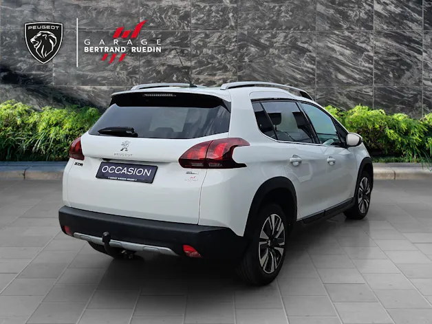 Peugeot 2008 1.2 PureTech Allure EAT6