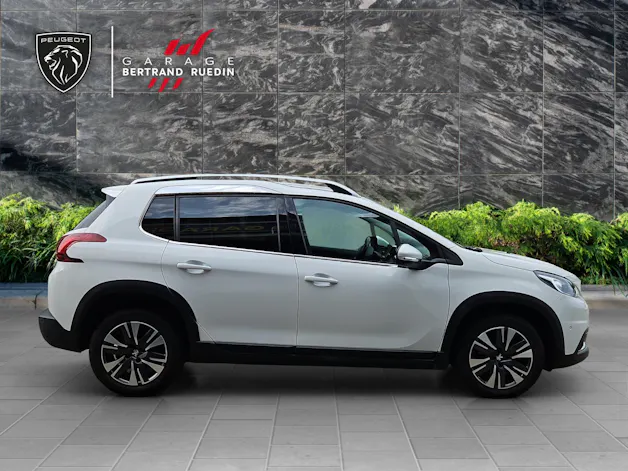 Peugeot 2008 1.2 PureTech Allure EAT6