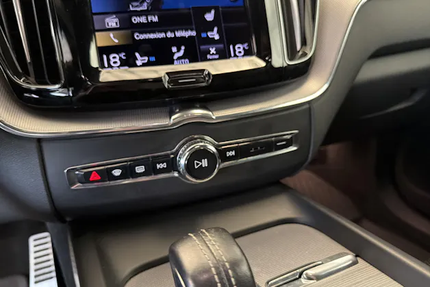 Volvo XC60 T8 eAWD R-Design Geartronic