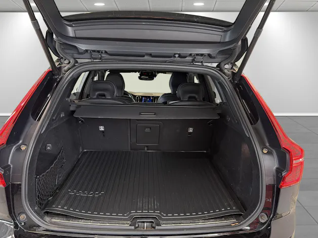 Volvo XC60 T8 eAWD R-Design Geartronic