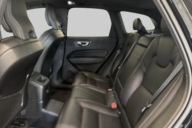Volvo XC60 T8 eAWD R-Design Geartronic