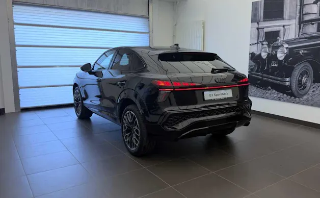 Audi Q3 SUV 110 kW TFSI S tronic