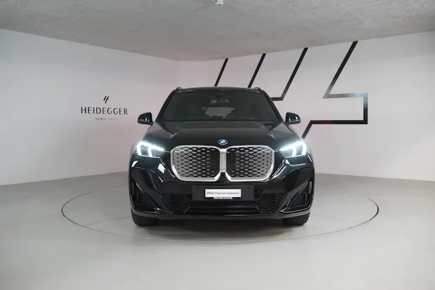 BMW iX1 xDrive 30 M Sport