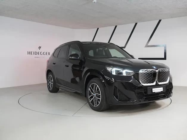 BMW iX1 xDrive 30 M Sport