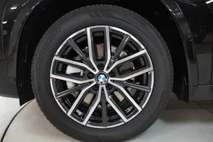 BMW iX1 xDrive 30 M Sport