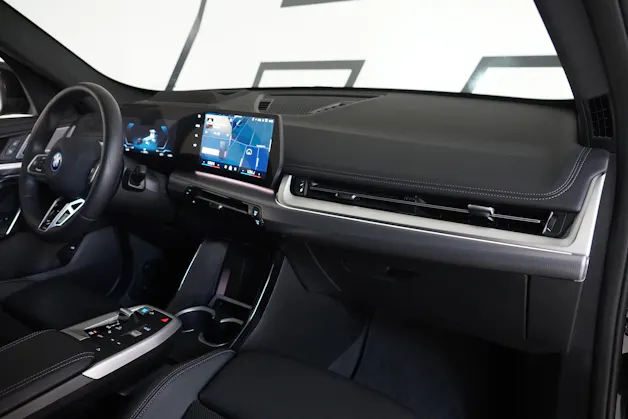 BMW iX1 xDrive 30 M Sport