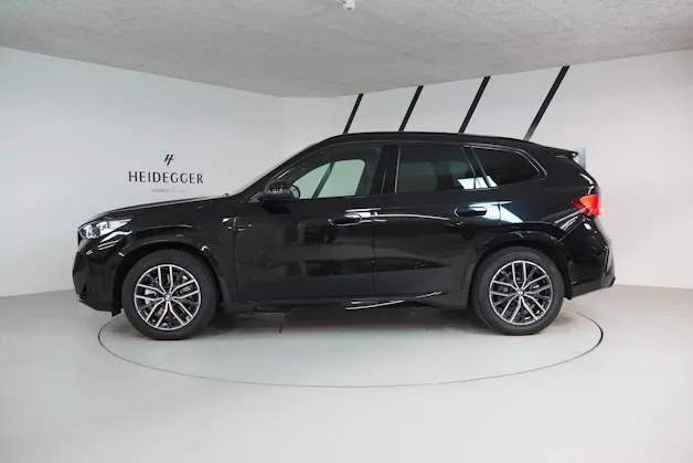 BMW iX1 xDrive 30 M Sport