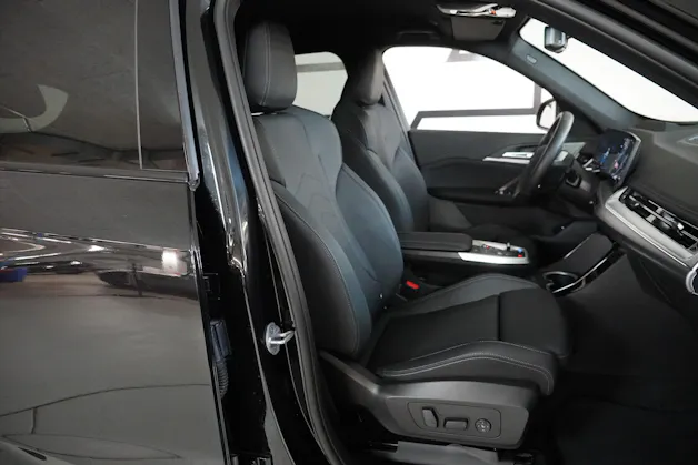 BMW iX1 xDrive 30 M Sport
