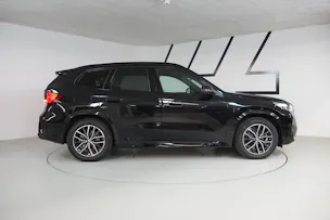 BMW iX1 xDrive 30 M Sport