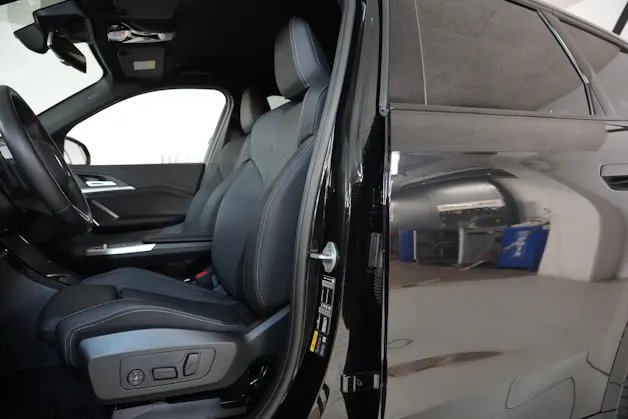 BMW iX1 xDrive 30 M Sport