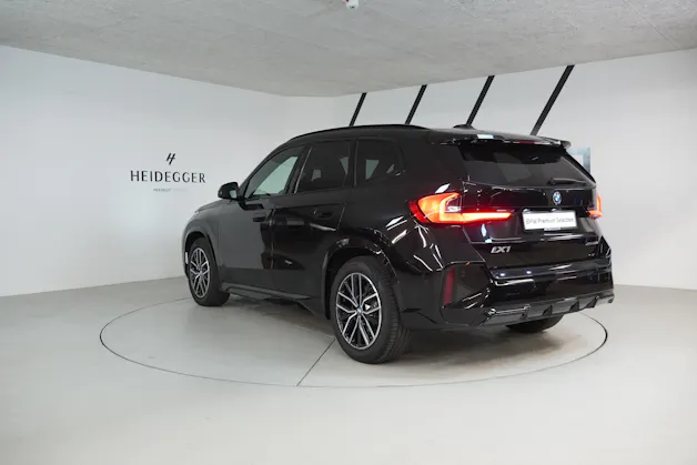 BMW iX1 xDrive 30 M Sport