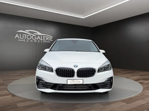 BMW 220d xDrive Gran Tourer | CH Fzg. | Driving Assistant Plus | Kamera | LED Scheinw. | HeadUp | Sportsitze |