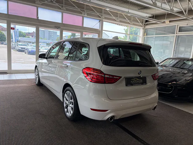 BMW 220d xDrive Gran Tourer | CH Fzg. | Driving Assistant Plus | Kamera | LED Scheinw. | HeadUp | Sportsitze |