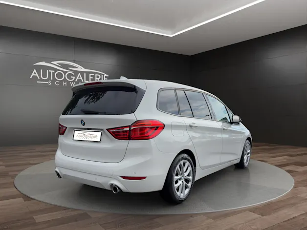 BMW 220d xDrive Gran Tourer | CH Fzg. | Driving Assistant Plus | Kamera | LED Scheinw. | HeadUp | Sportsitze |