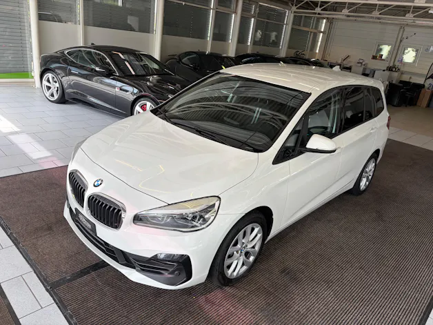 BMW 220d xDrive Gran Tourer | CH Fzg. | Driving Assistant Plus | Kamera | LED Scheinw. | HeadUp | Sportsitze |