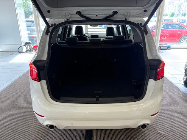 BMW 220d xDrive Gran Tourer | CH Fzg. | Driving Assistant Plus | Kamera | LED Scheinw. | HeadUp | Sportsitze |