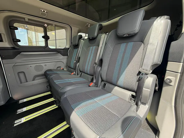 Ford Tourneo Bus 320 L1H1 Sport Automat 4x4