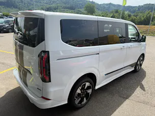 Ford Tourneo Bus 320 L1H1 Sport Automat 4x4