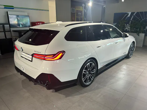 BMW 520d xDrive 48V Touring M Sport Steptronic