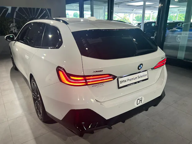 BMW 520d xDrive 48V Touring M Sport Steptronic
