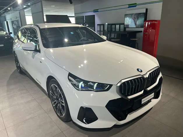 BMW 520d xDrive 48V Touring M Sport Steptronic