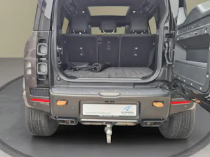 Land Rover Defender 110 635 V8 4.4 Octa AT8