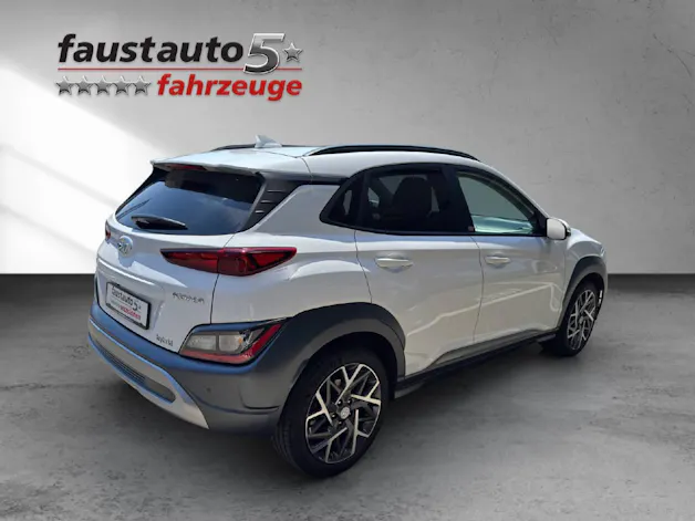 Hyundai Kona 1.6 GDi Hybrid Amplia MY21