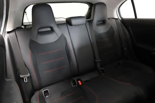 Mercedes-Benz A 250 AMG Line