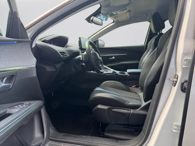 Peugeot 5008 1.2PT AllurePackEAT8