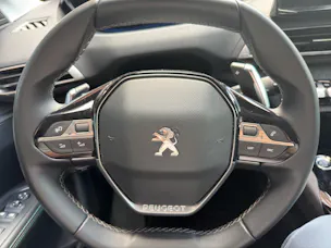 Peugeot 5008 1.2PT AllurePackEAT8