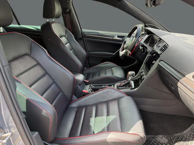 VW Golf 2.0 TSI GTI TCR