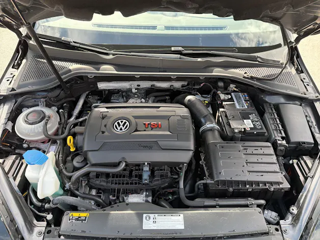 VW Golf 2.0 TSI GTI TCR