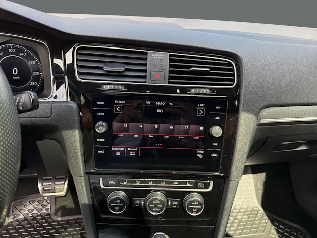 VW Golf 2.0 TSI GTI TCR