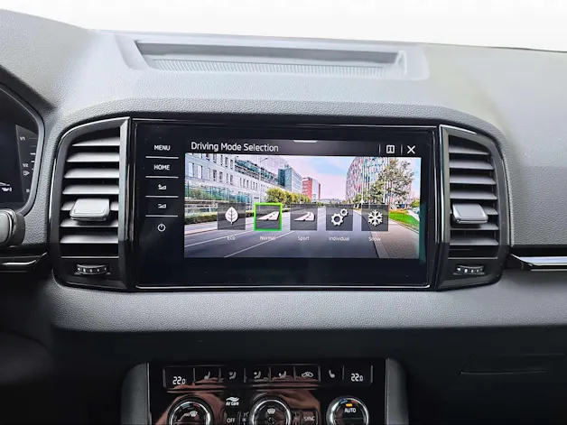 SKODA Karoq 2.0 TSI SportLine 4x4 DSG