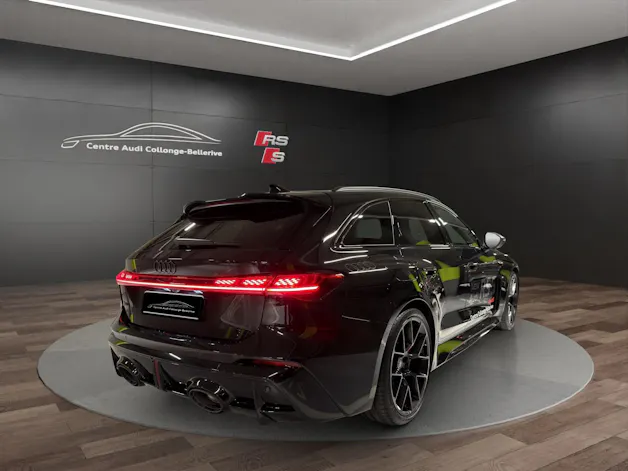 Audi RS 5 Avant TFSI 470 kW Tiptronic quattro