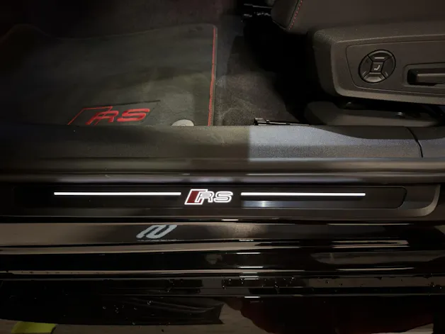 Audi RS 5 Avant TFSI 470 kW Tiptronic quattro