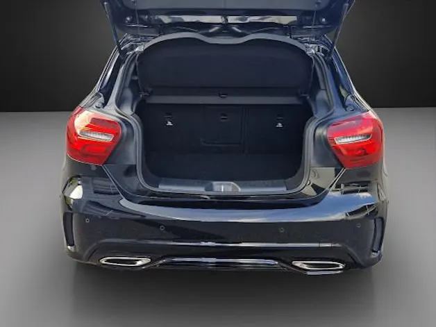 MERCEDES-BENZ A 220 AMG Line 4Matic
