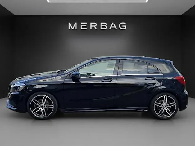 MERCEDES-BENZ A 220 AMG Line 4Matic