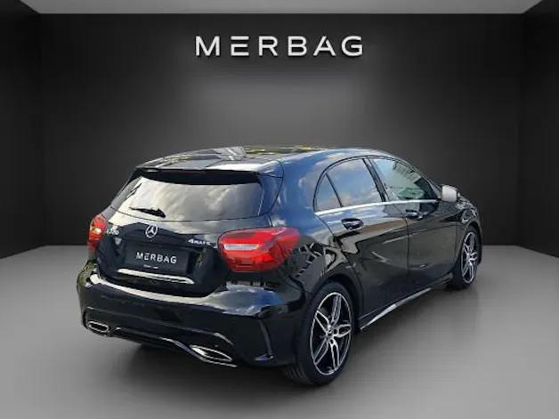 MERCEDES-BENZ A 220 AMG Line 4Matic