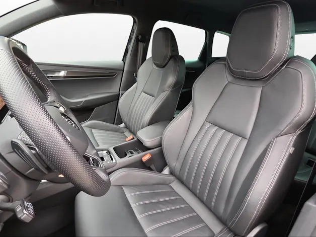 SKODA Karoq 1.5 TSI SportLine DSG