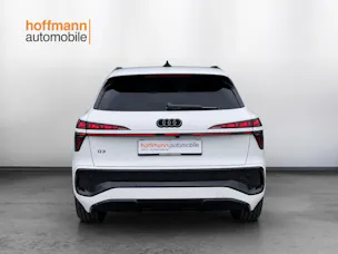 Audi Q3 SUV e-hybrid 200 kW S tronig