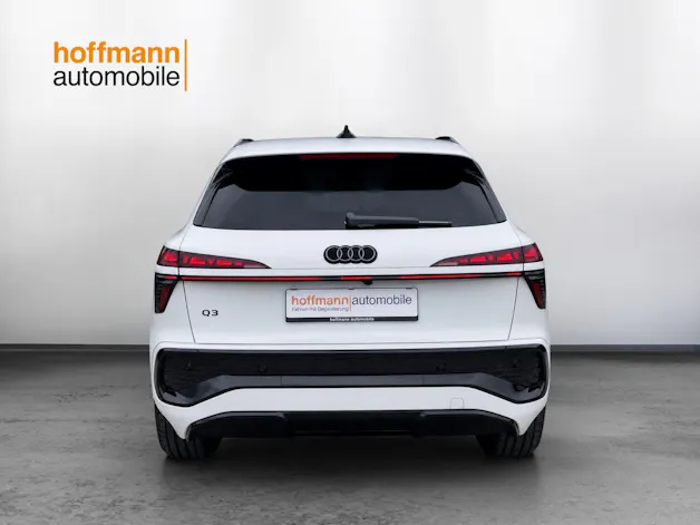 Audi Q3 SUV e-hybrid 200 kW S tronig